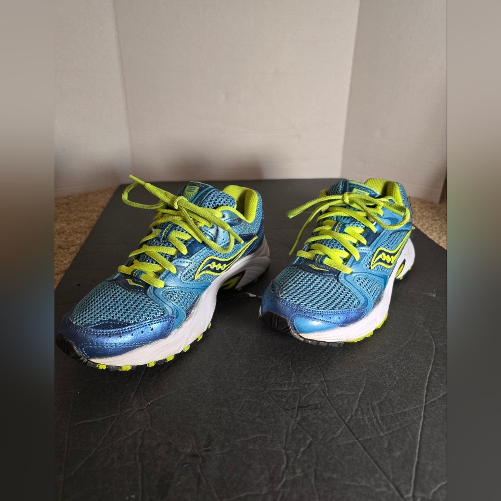Saucony Womens Grid Oasis 2 Blue Yellow Mesh Running Shoes Womens Size 7